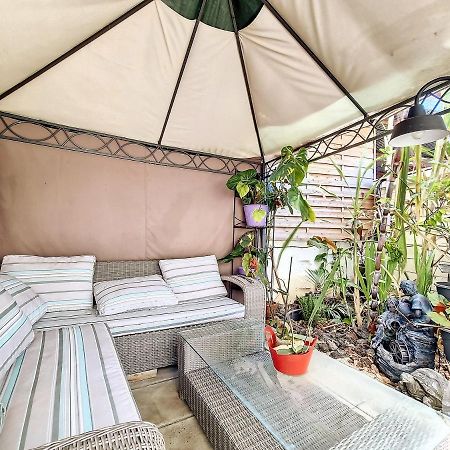 Paul Et Aliette - T3 Classe 3 Etoiles - 70M2 - Saint-Denis Exteriör bild